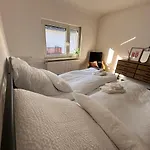 アパート Casita Im Tal - Entspannung Mit Terrasse, Garten Und Garage