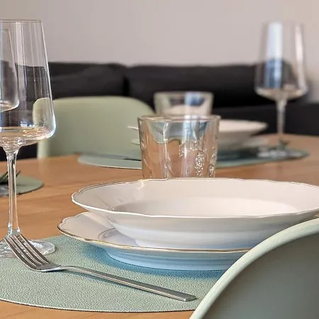 Apartment Casita Im Tal - Entspannung Mit Terrasse, Garten Und Garage Weilburg