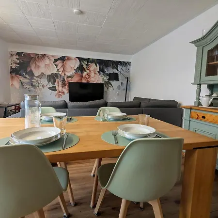 Daire Casita Im Tal - Entspannung Mit Terrasse, Garten Und Garage *