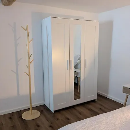 Apartamento Casita Im Tal - Entspannung Mit Terrasse, Garten Und Garage Weilburg