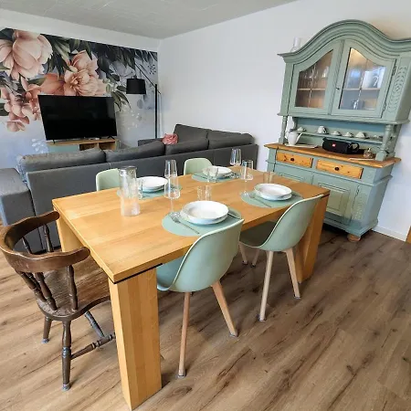 Casita Im Tal - Entspannung Mit Terrasse, Garten Und Garage דירה *