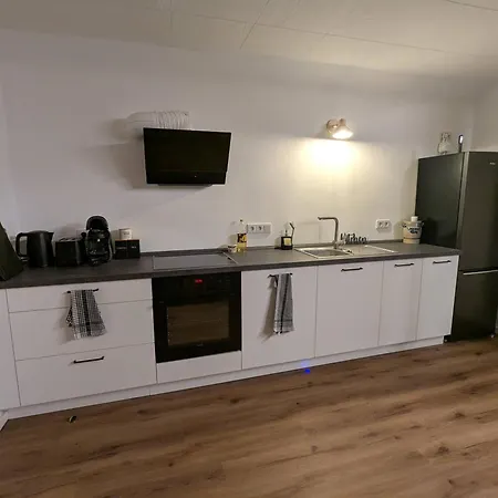 Casita Im Tal - Entspannung Mit Terrasse, Garten Und Garage *