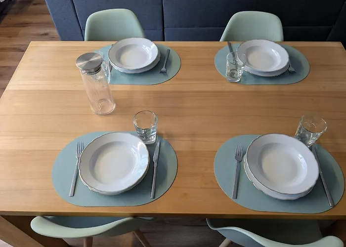 Casita Im Tal - Entspannung Mit Terrasse, Garten Und Garage *