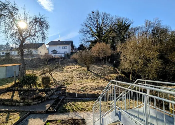 Casita Im Tal - Entspannung Mit Terrasse, Garten Und Garage Apartmán *