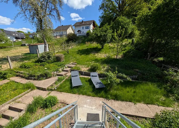 Casita Im Tal - Entspannung Mit Terrasse, Garten Und Garage